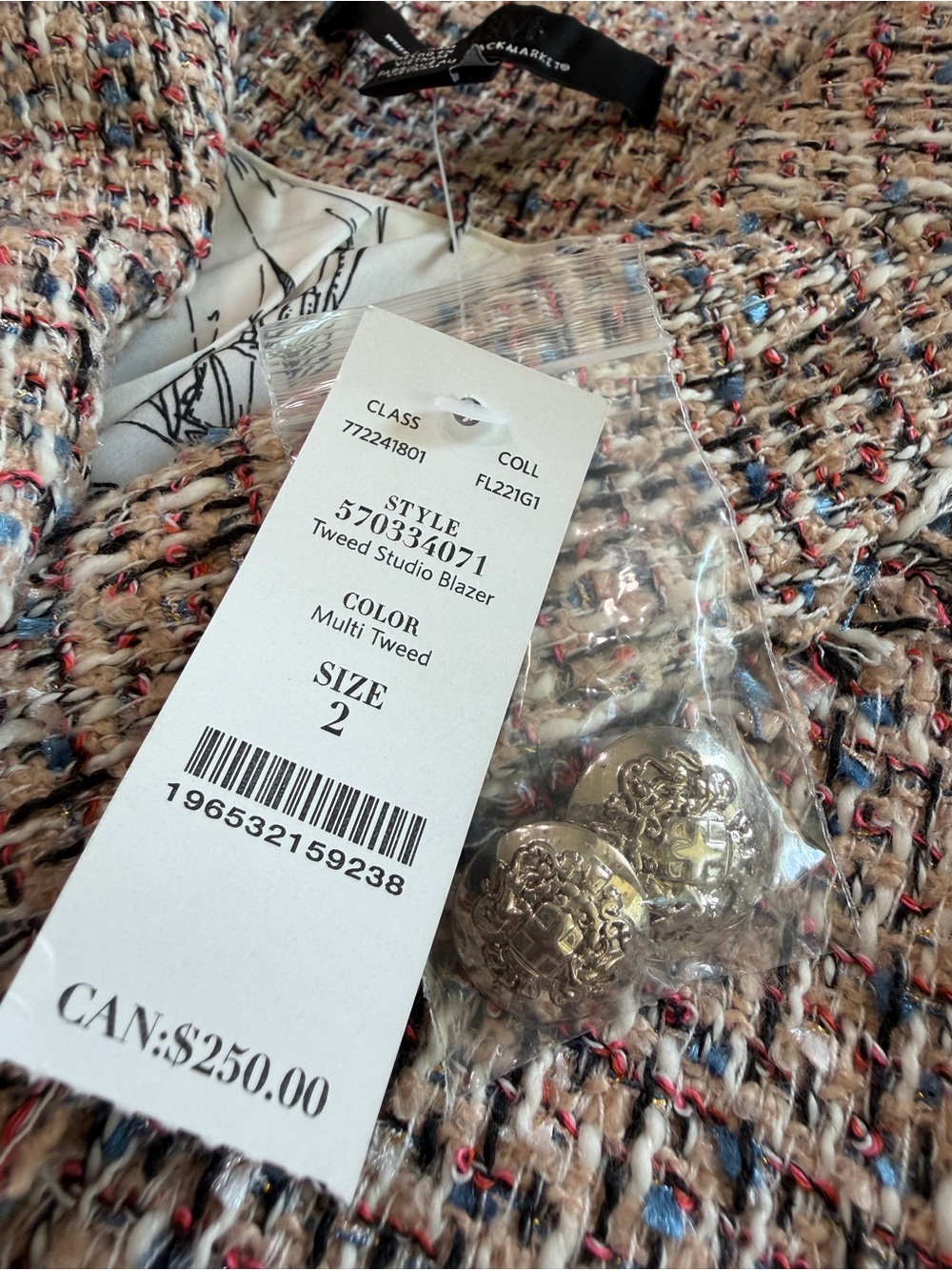 NWT $225 WHBM Pink Tweed
Studio Blazer size 2 - Picture 13 of 13